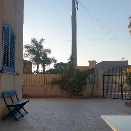 Camilla, A Due Passi Dal Mare Di