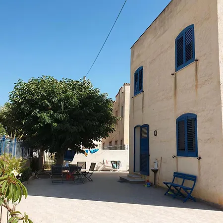 Camilla, A Due Passi Dal Mare Di *